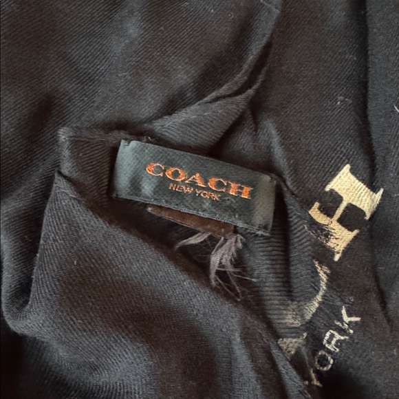 Coach large snake skin print scarf shawl - Picture 6 of 7